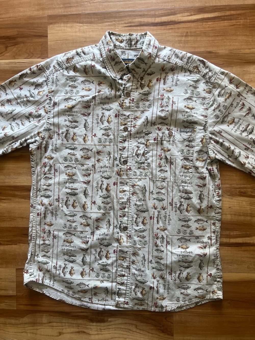 Woolrich Fishing Print Button Down Shirt Men’s Large Beige Fish Outdoor
